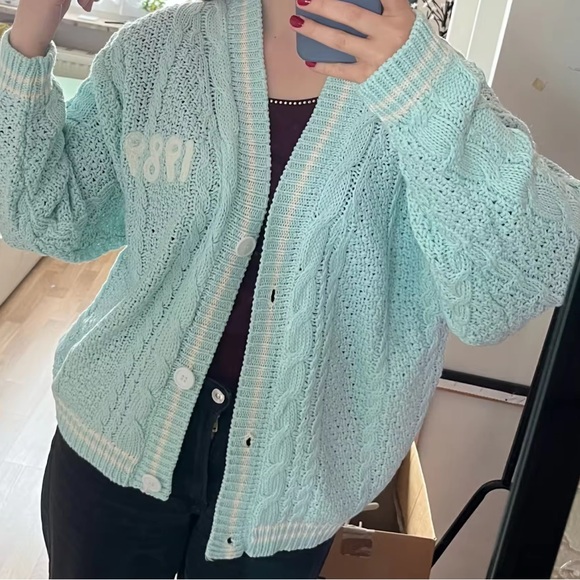 1989 Turquoise Blue Cable inspired Cardigan made famous by Taylor Swift - Picture 2 of 6